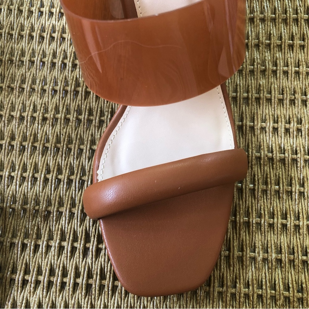 🌼🌼 Block Heel Strappy Sandal 🌼🌼 - Picture 9 of 11